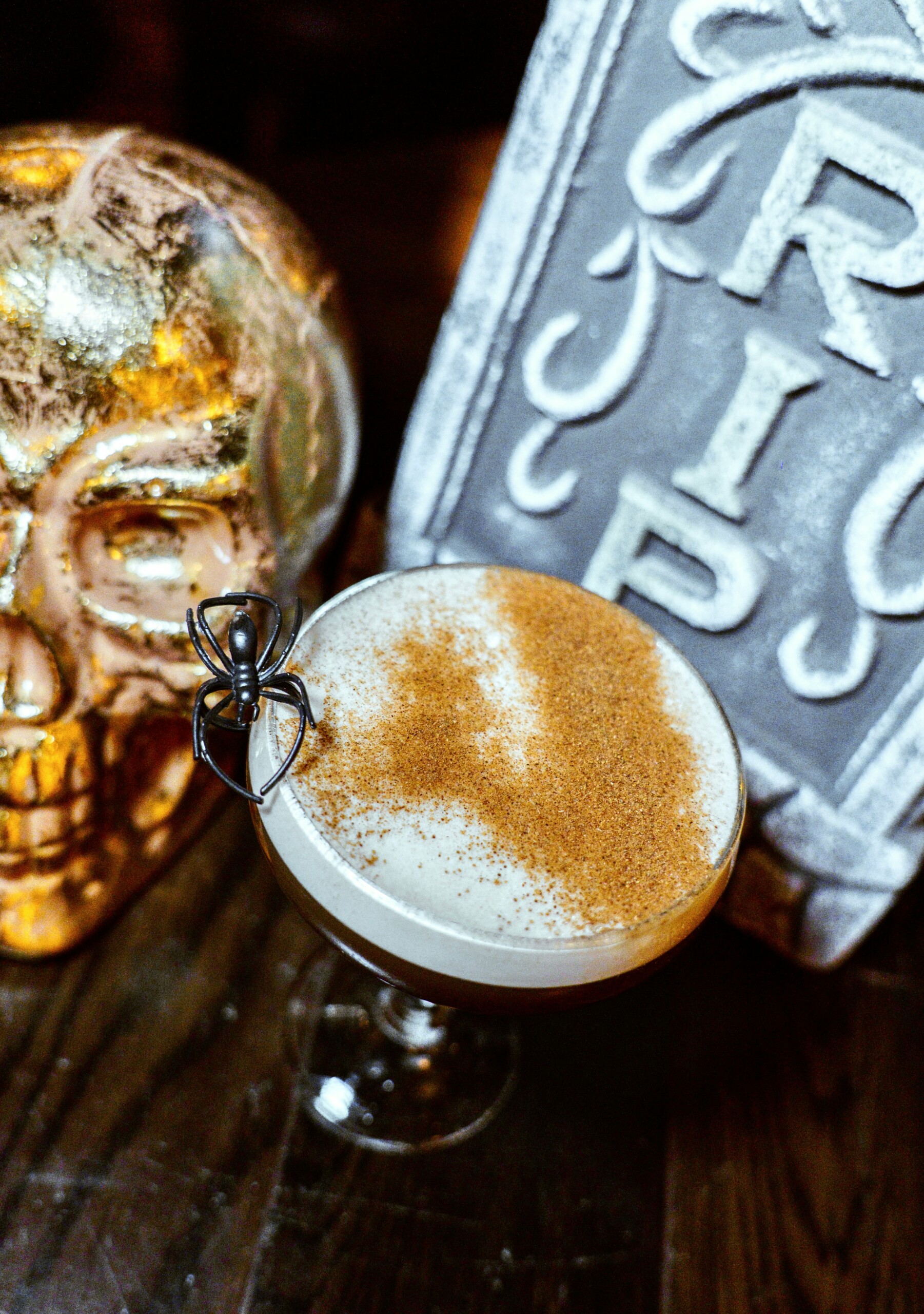 13-halloween-cocktails-to-serve-for-parties-&-ghouls-nights-this-year